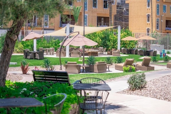 Apartamento, 1 habitación | Restaurante al aire libre