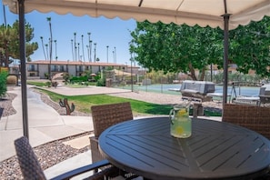 Apartamento, 1 habitación | Restaurante al aire libre