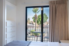 1 bedroom, iron/ironing board, free WiFi - 209 Fully Furnished 1BR Suite-Prime Location! by RedAwning (Scottsdale)