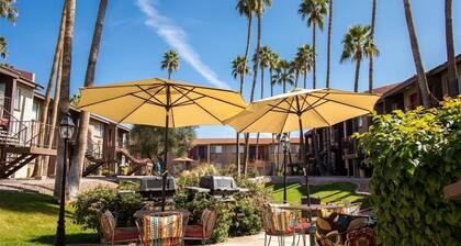 104 Fully Furnished 1BR Suite-Outdoor Pool! by RedAwning