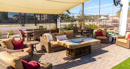 104 Fully Furnished 1BR Suite-Outdoor Pool! by RedAwning