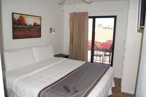 Apartment, 1 Bedroom | 1 bedroom, iron/ironing board, free WiFi