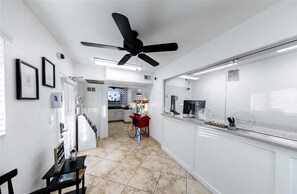 Apartment, 1 Bedroom | Lobby