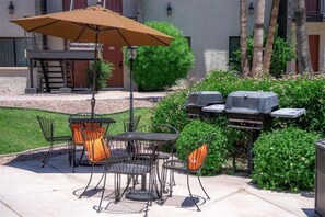 Apartment, 1 Bedroom | Outdoor dining