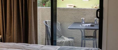 1 غرفة نوم ومكواة/لوح كي وواي فاي مجانًا