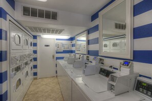 Apartment, 1 Bedroom | Laundry