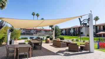 Apartment, 1 Bedroom | Outdoor dining