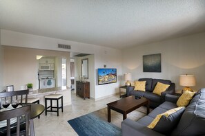 Apartment, 1 Bedroom | Living room - 225 Fully Furnished with WiFi by RedAwning (Scottsdale)