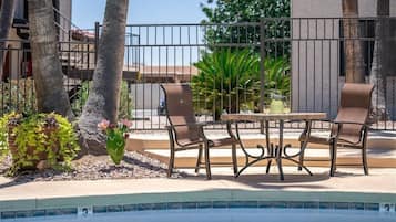 Apartment, 1 Bedroom | Property grounds