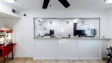 Apartment, 1 Bedroom | Private kitchen | Fridge, oven, stovetop, coffee/tea maker