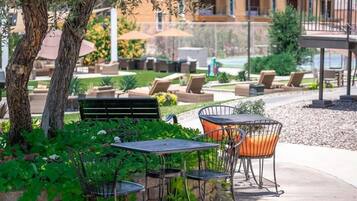 Apartment, 1 Bedroom | Property grounds