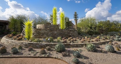 215 Fully Furnished 1BR Suite-Outdoor Pool! by RedAwning