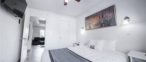 Apartment, 1 Bedroom | 1 bedroom, free WiFi