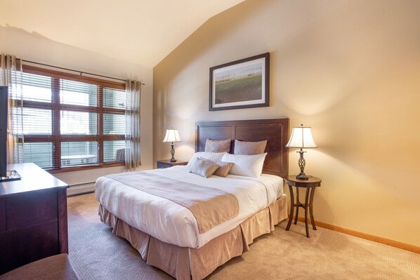 Condo, 2 Bedrooms | 2 bedrooms, iron/ironing board, free WiFi - Zephyr Mountain Lodge, Condo | Ski-In/Ski-Out Continental Divide Views (Value-Rated Condo 2202) (Winter Park)