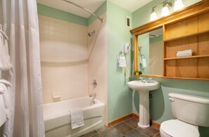 Condo, 2 Bedrooms | Bathroom | Towels - Zephyr Mountain Lodge, Condo | 2 bedroom Continental Divide Views (Select Rated Condo 2608) (Winter Park)