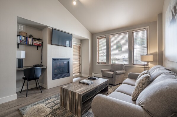 Condo, 1 Bedroom | Living room