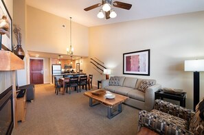 Appart'hôtel, 2 chambres | Salle de séjour