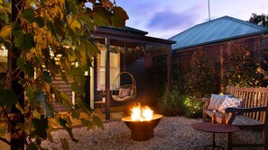Terrace/patio - The Elm Tree- Designer Home in the heart of Daylesford (Daylesford)