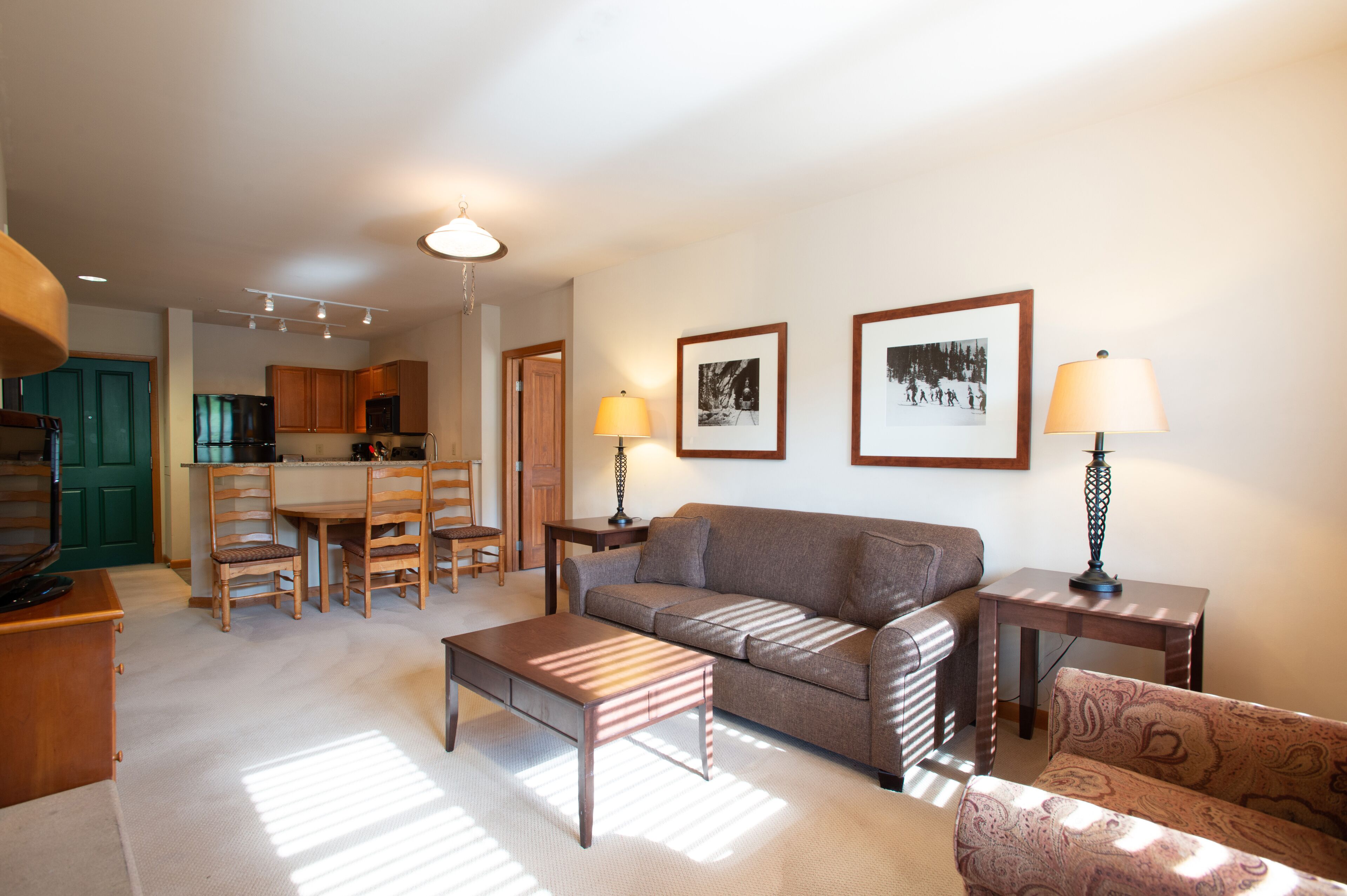 公寓客房, 2 間臥室 | 起居區