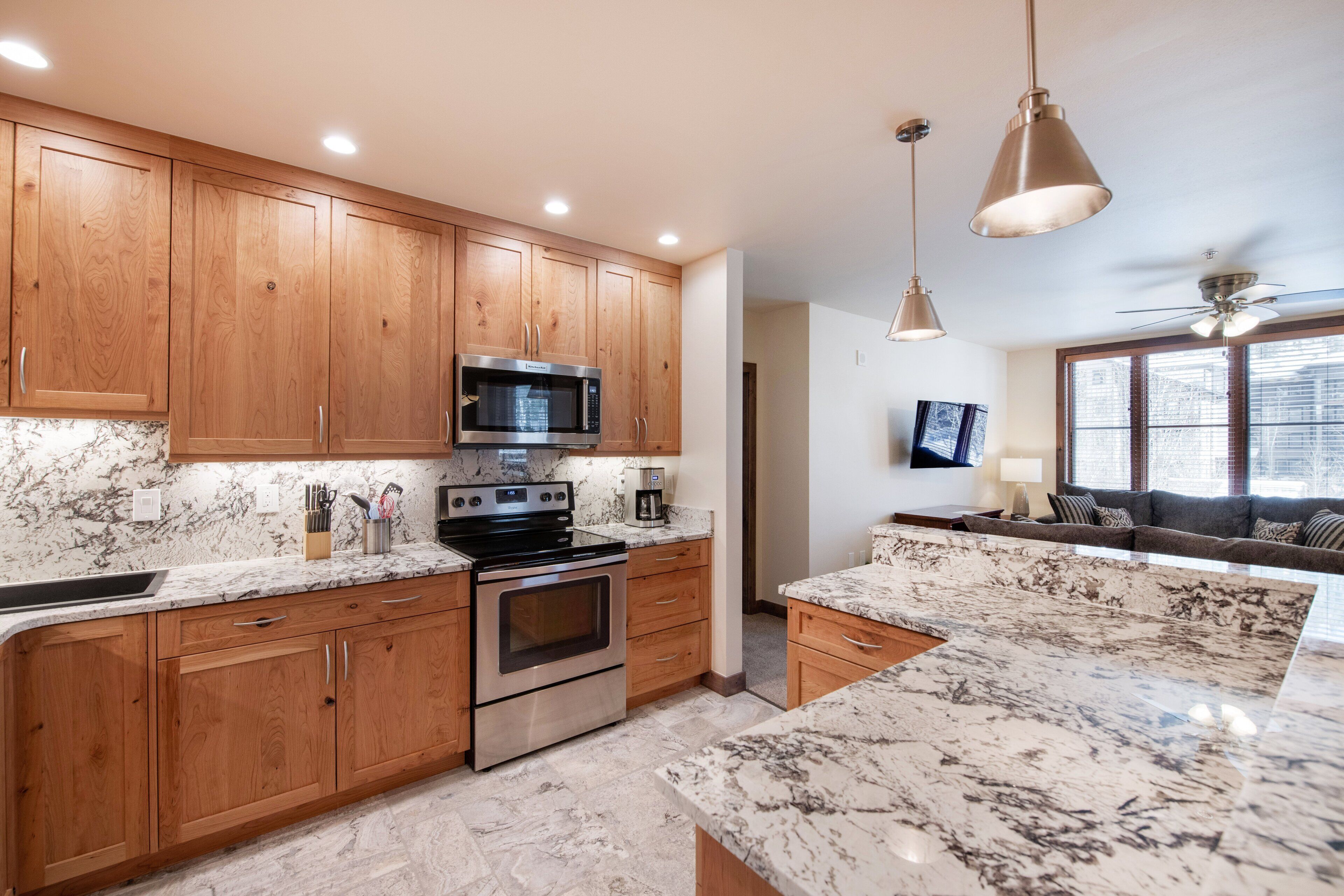 Condo, 3 habitaciones | Cocina privada | Refrigerador, horno, cafetera y tetera y tostadora 