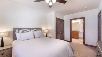 3 bedrooms, iron/ironing board, free WiFi