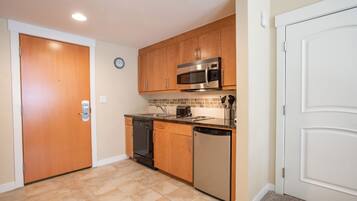 Kondominium, 1 kamar tidur | Dapur pribadi | Mesin pembuat kopi/teh dan pemanggang roti
