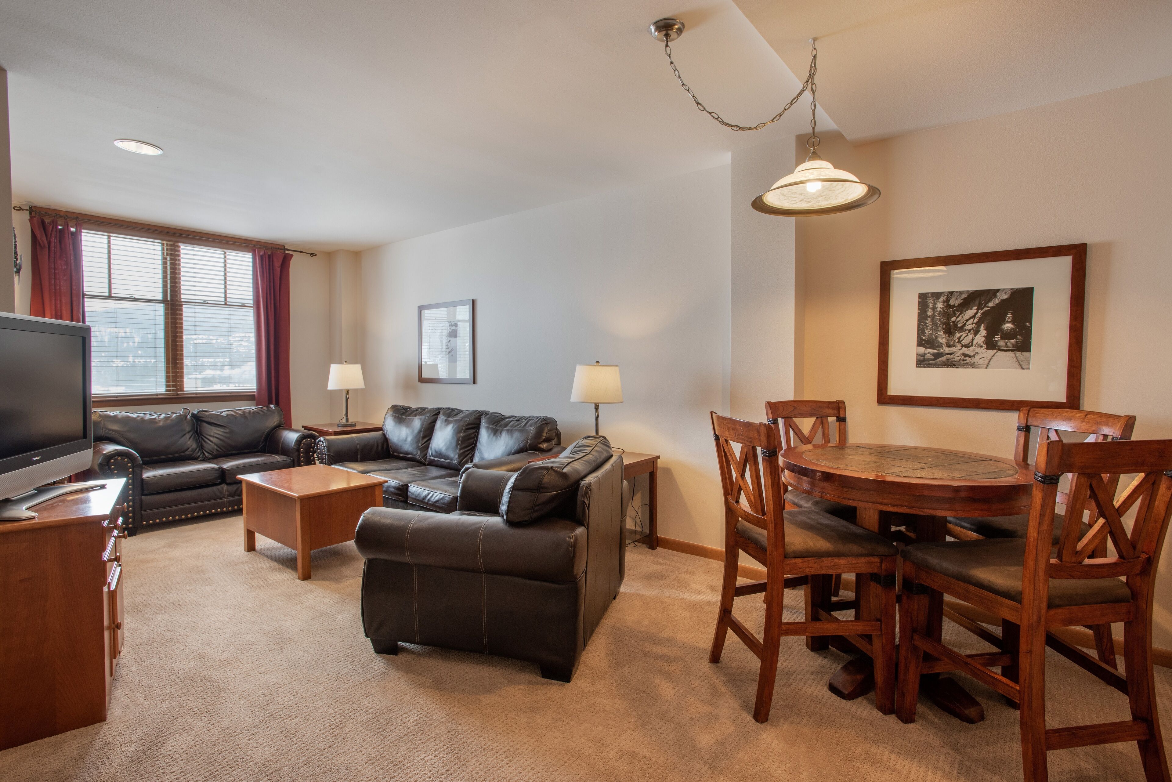 Condo, 3 Bedrooms | Dining