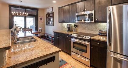 Village View, Townhouse | Fireplace at Parry Peak Lofts (Premium-Rated Condo 106)