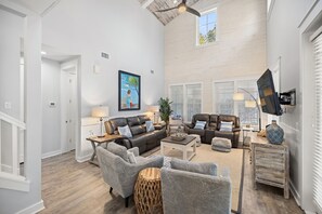 House, 3 Bedrooms | Living area | Smart TV - 1352 Laurel Grove 3 Bedroom Home by RedAwning (Miramar Beach)