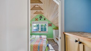 3 Schlafzimmer, Schreibtisch, Bügeleisen/Bügelbrett, kostenloses WLAN
