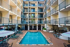 Pool - Lovely condo w/ indoor pool *only steps to parkway (Gatlinburg)
