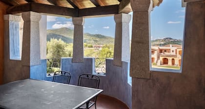 3-seater studio apartment composed of large living room with kitchenette and double bed, sofa bed, bathroom. <br>equipped with: <br>LCD TV, <br>washing machine, <br>dishwasher,<br>air conditioning, <br>table and chairs for outdoor use. <br>