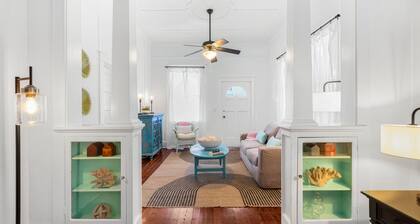 TROPICAL RETREAT ~ 3 Bedroom/3.5 Bath 1/2 Block from Duval w/ Heated Pool!