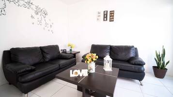 Télévision, Netflix, services de streaming, espaces bureaux