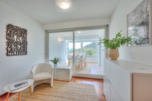 Family Apartment, Multiple Bedrooms, Refrigerator & Microwave, Mountainside (Residenza Parco Carona) | Interior - Residenza Parco Carona (Lugano)