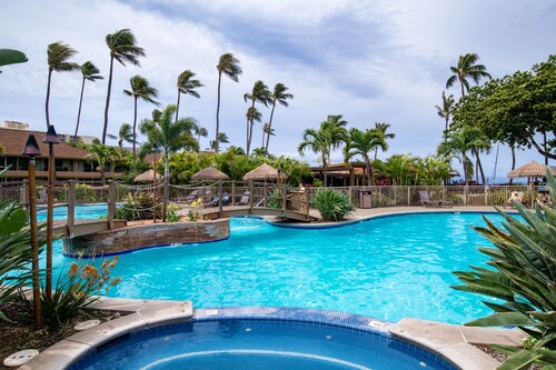 Maui Kaanapali Villas B225: Maui Beachfront Condo w/ AC, Community Pool, Hot Tub