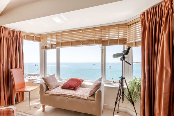 Cottage | Living room - Battery House (Portsmouth)