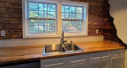 The Cottage at Refuge Ranch - Country Paradise!