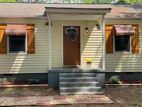 The Cottage at Refuge Ranch - Country Paradise!