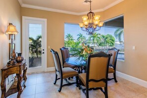 Unclassified image, 2 of 24, button