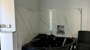 Bathtub, jetted bath, hair dryer - B&B RaRo -Castellammare Di Stabia -Napoli (Castellammare di Stabia)