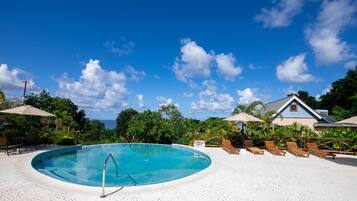 Alberca al aire libre