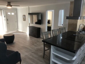 Interior - 3 BR, 2 Bath Condo just a few steps to the Beach! (Imperial Beach)