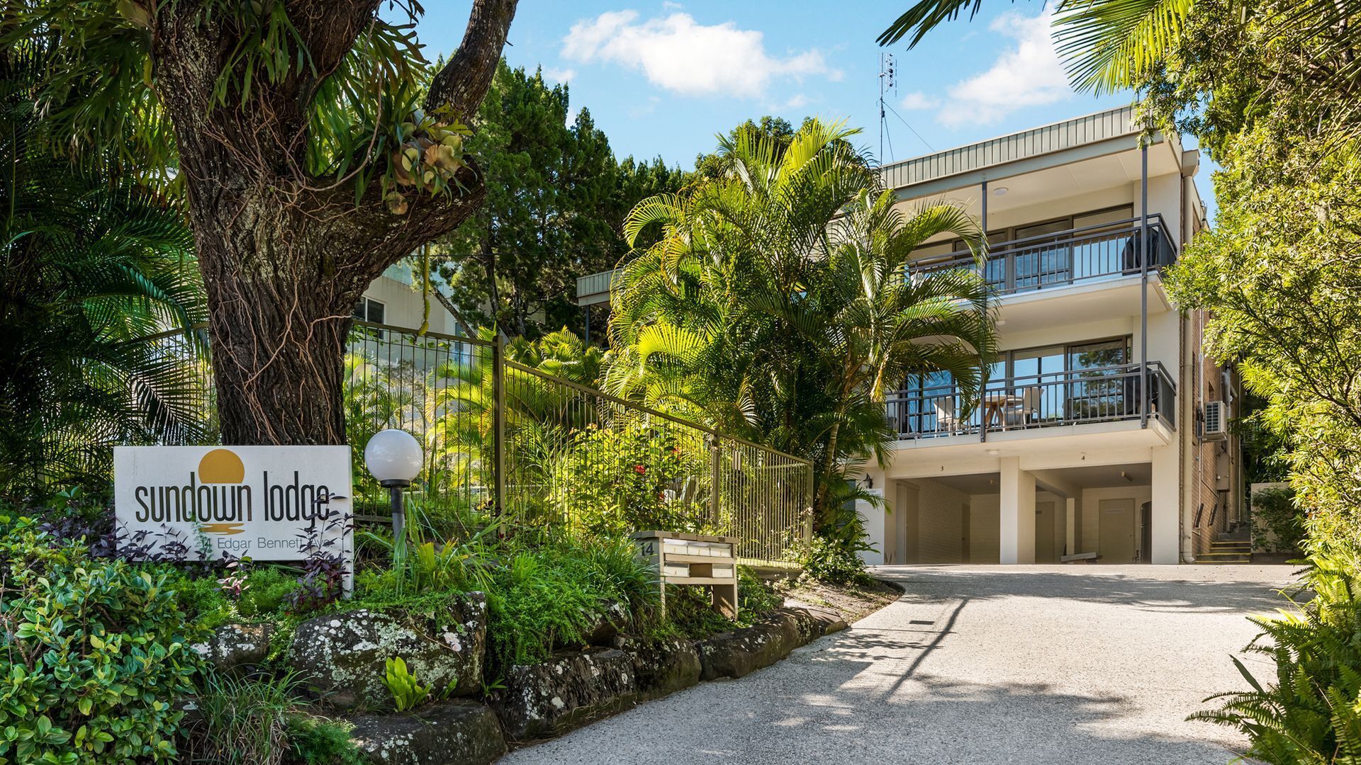 Sundown Lodge 4 Edgar Bennett Avenue 14