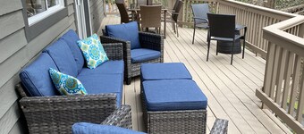 Asheville's Best Mountain Retreat-5 mile. Downtown! Pet Friendly,Nice Spa & Deck