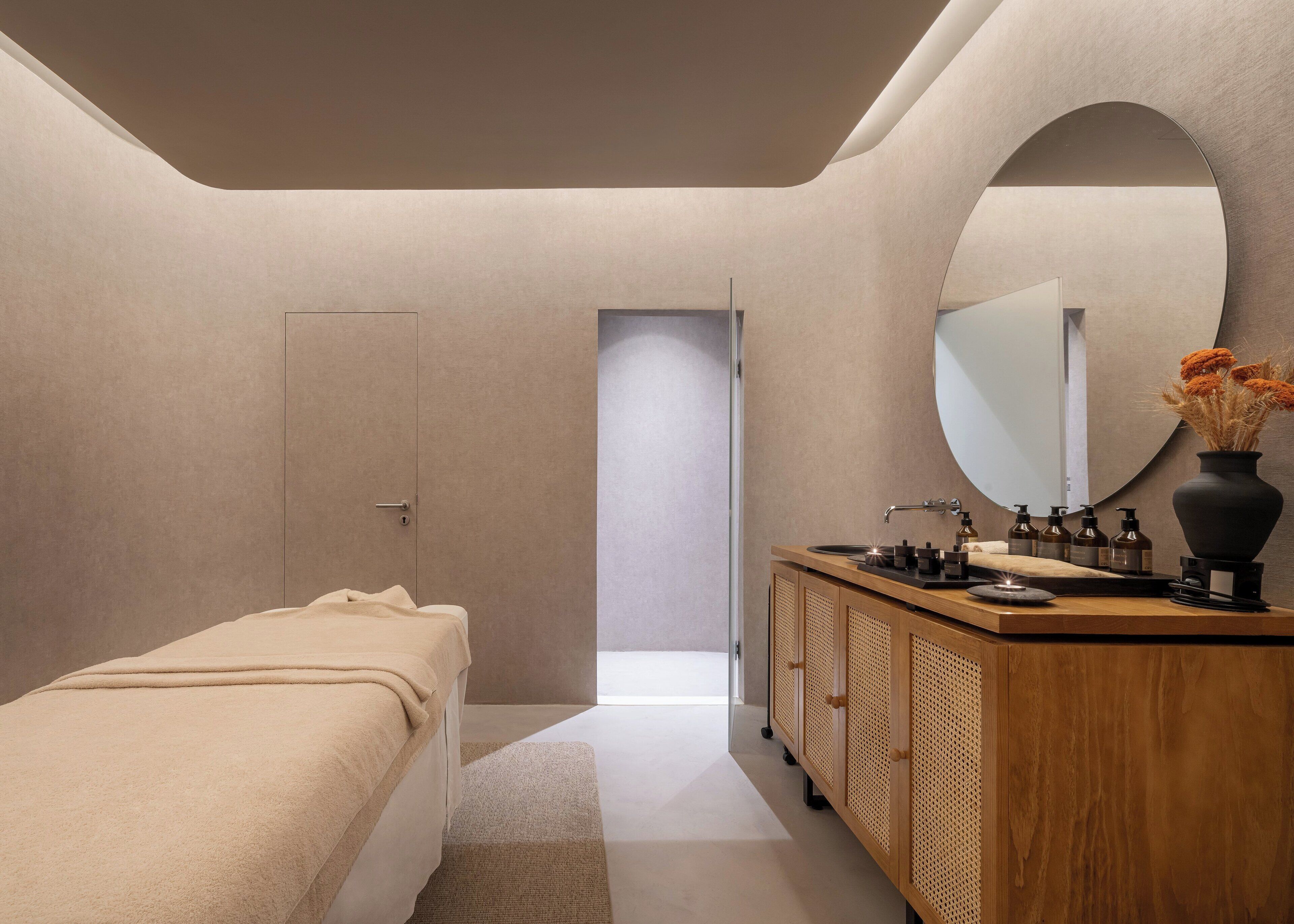 双人护理室、土耳其浴、身体护理、面部护理、阿育吠陀草药疗法