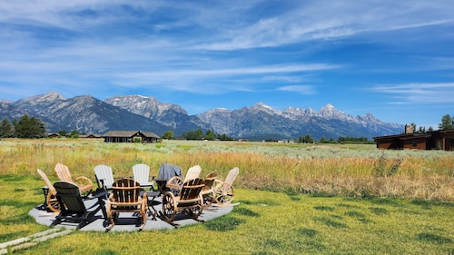 Beautiful 6-bedroom ranch at the foot of the Grand Teton Mountains.