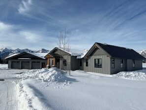 Exterior - Beautiful 6-bedroom ranch at the foot of the Grand Teton Mountains. (Jackson)