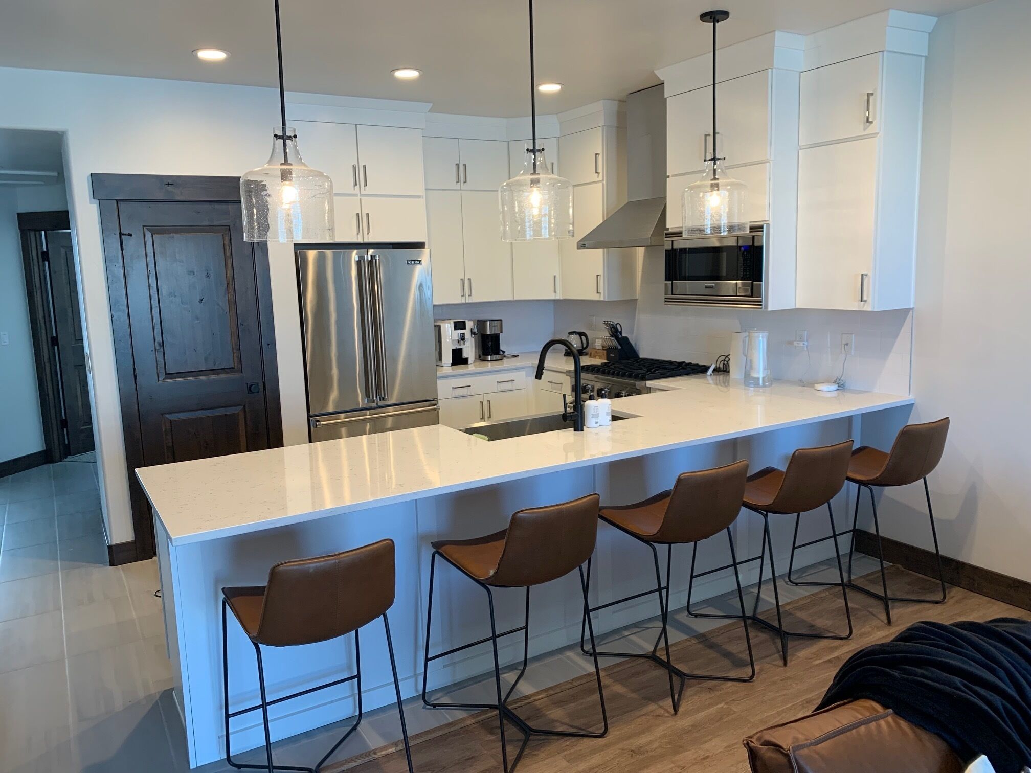 Modern Mountain Townhome Sleeps 12 with Private Hot Tub
