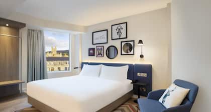 Hampton by Hilton Bath City